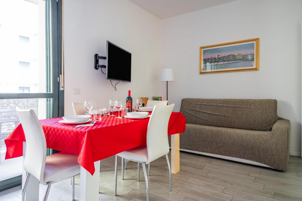 Parma Residential Apartment Con Balcone Eksteriør bilde